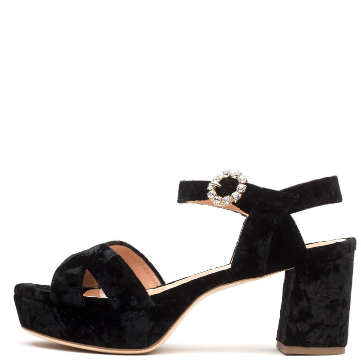 Deidre Crytal Buckle