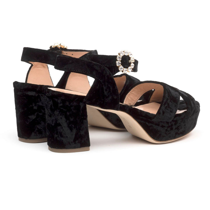 Deidre Crytal Buckle